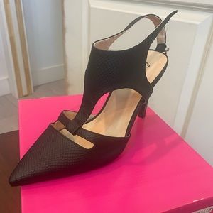 Black closed toe heel